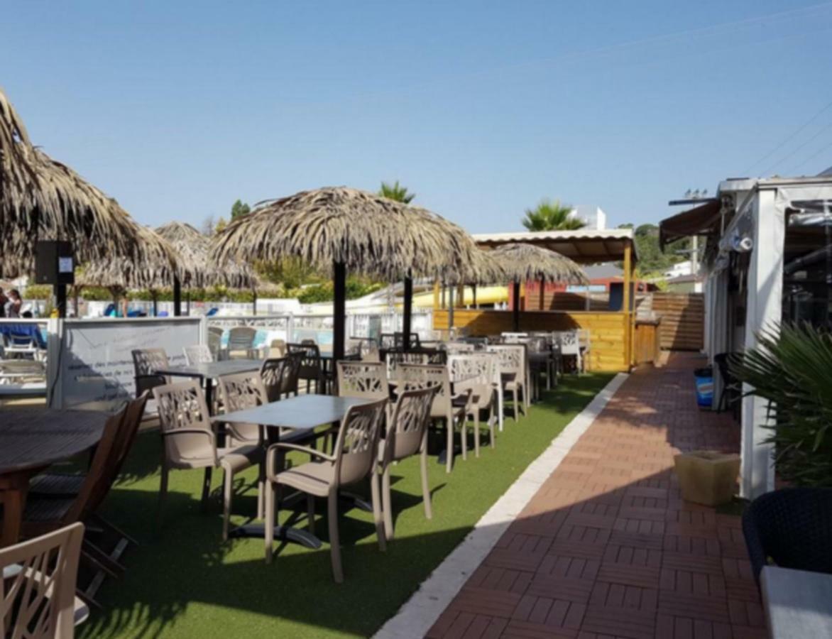 Camping Mobile Sur Emplacement Exceptionnel Es108